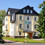 Konsumhotel Am Park 4*