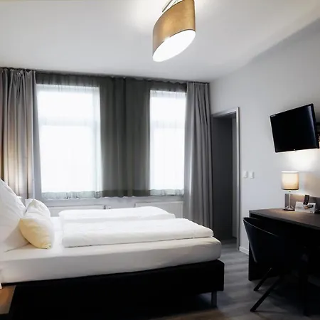 Konsumhotel Am Park Otel 4*