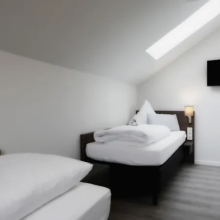 Konsumhotel Am Park Otel 4*