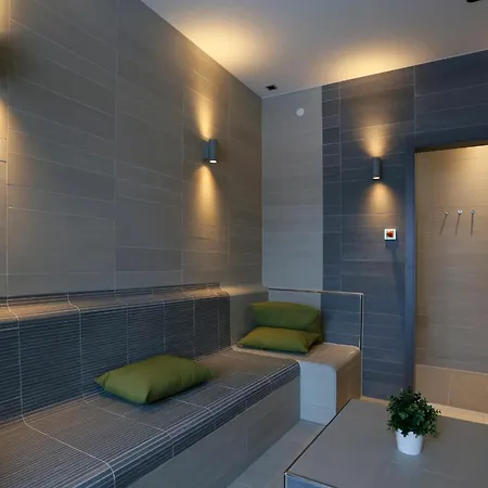 Konsumhotel Am Park Hotel 4*