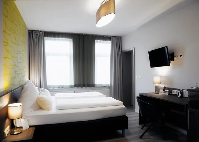 Konsumhotel Am Park Otel 4*