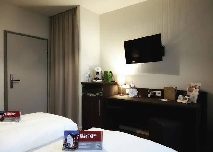 Konsumhotel Am Park Otel Oberhof (Thuringia)