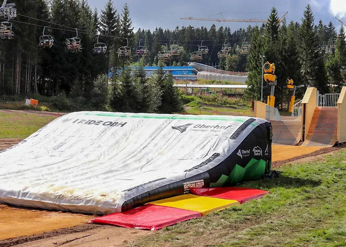 Konsumhotel Am Park Otel Oberhof (Thuringia)