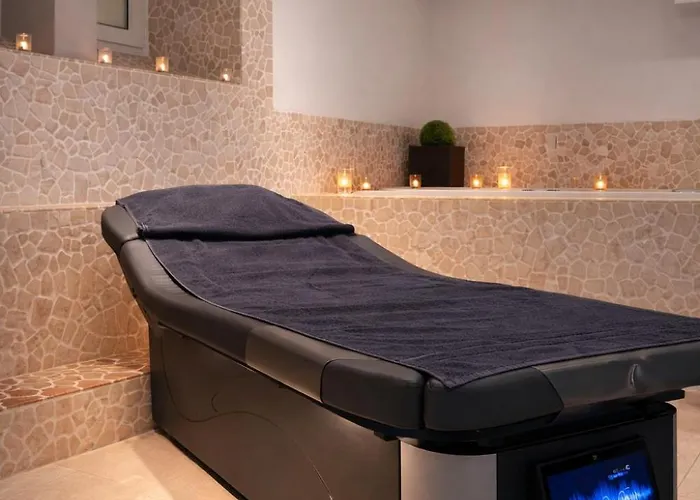 Hotel Konsumhotel Am Park 4*